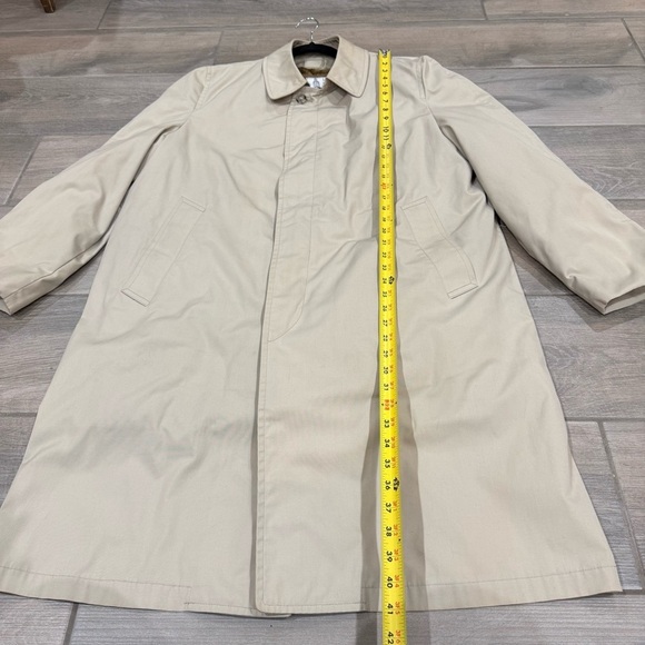 Vintage London Fog Trench Coat Mens 42 Reg Over Jacket Zip Out Lining Khaki Tan - Picture 4 of 14